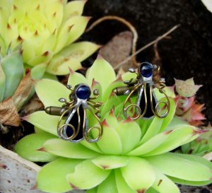 Dugmad za manžetne – pčela plava